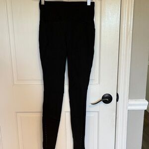 Lululemon Swiftspeed High Rise tight 28 size 4